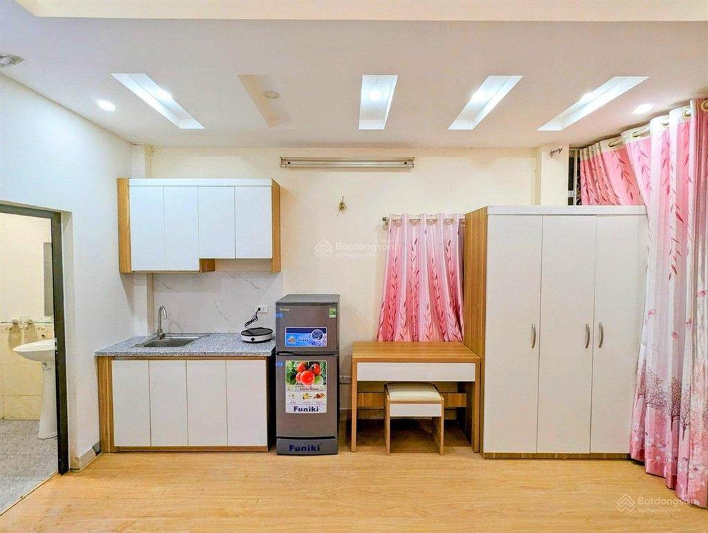 Chủ nhờ bán tòa chung cu mini bồ đề lb 52m 6 tầng thang máy 10 phòng cho thuê 40tr/th ngõ ô tô