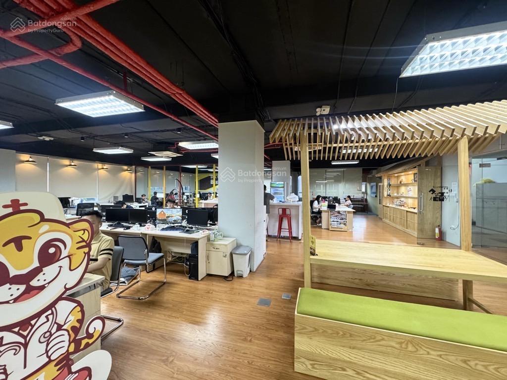 Sàn văn phòng thanh xuân siêu vip pro  720 mét giá chỉ hơn 40 tỷ , sổ đỏ lâu dài , dòng tiền cao