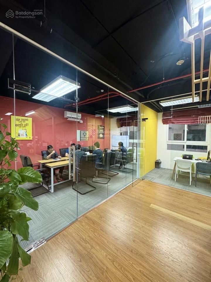 Sàn văn phòng thanh xuân siêu vip pro  720 mét giá chỉ hơn 40 tỷ , sổ đỏ lâu dài , dòng tiền cao