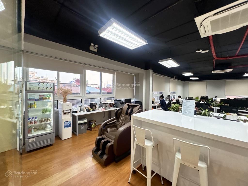 Sàn văn phòng thanh xuân siêu vip pro  720 mét giá chỉ hơn 40 tỷ , sổ đỏ lâu dài , dòng tiền cao