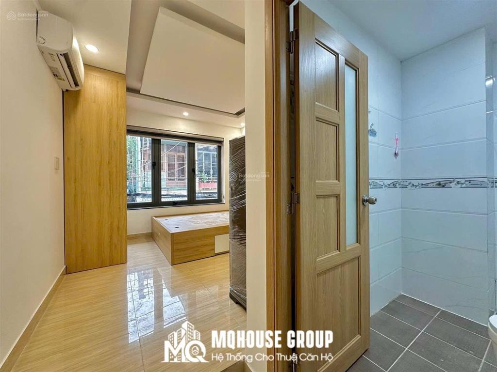 Phòng cho thuê đầy đủ nội thất cửa sổ thoáng nguyễn trãi quận 1 gần công viên 23/9, bùi viện