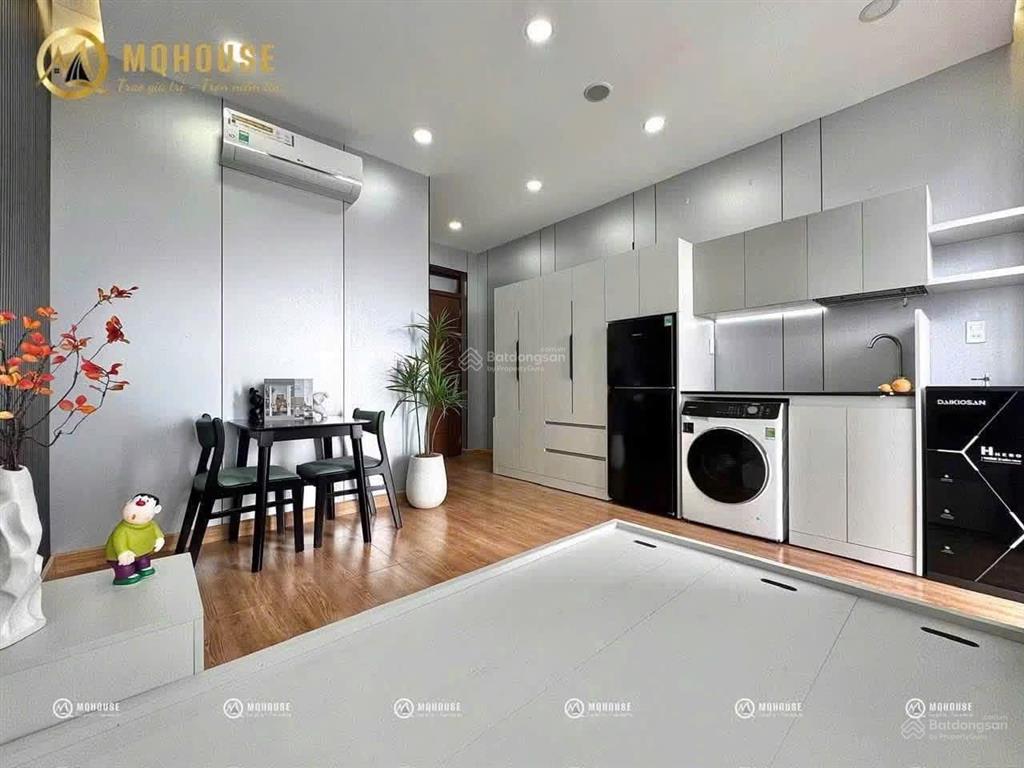 Khai trương phòng cho thuê đầy đủ nội thất ban công thoáng sư vạn hạnh quận 10 gần vạn hạnh mall