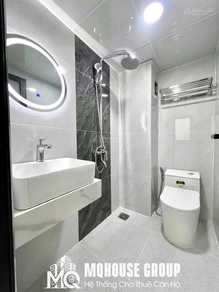 Căn hộ 2 phòng ngủ full nội thất cửa sổ thoáng thạch thị thanh quận 1, gần nhà thờ tân định