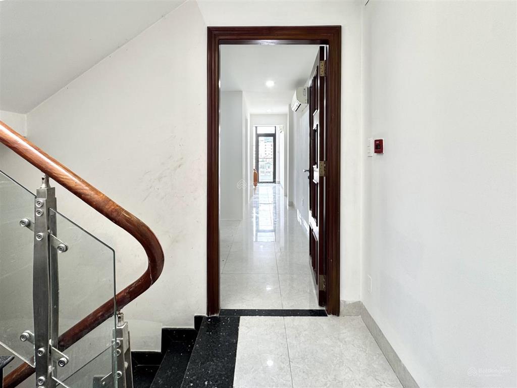Khai trương căn hộ 2 phòng ngủ đầy đủ nội thất ban công thoáng nguyễn thông quận 3 gần ga sài gòn