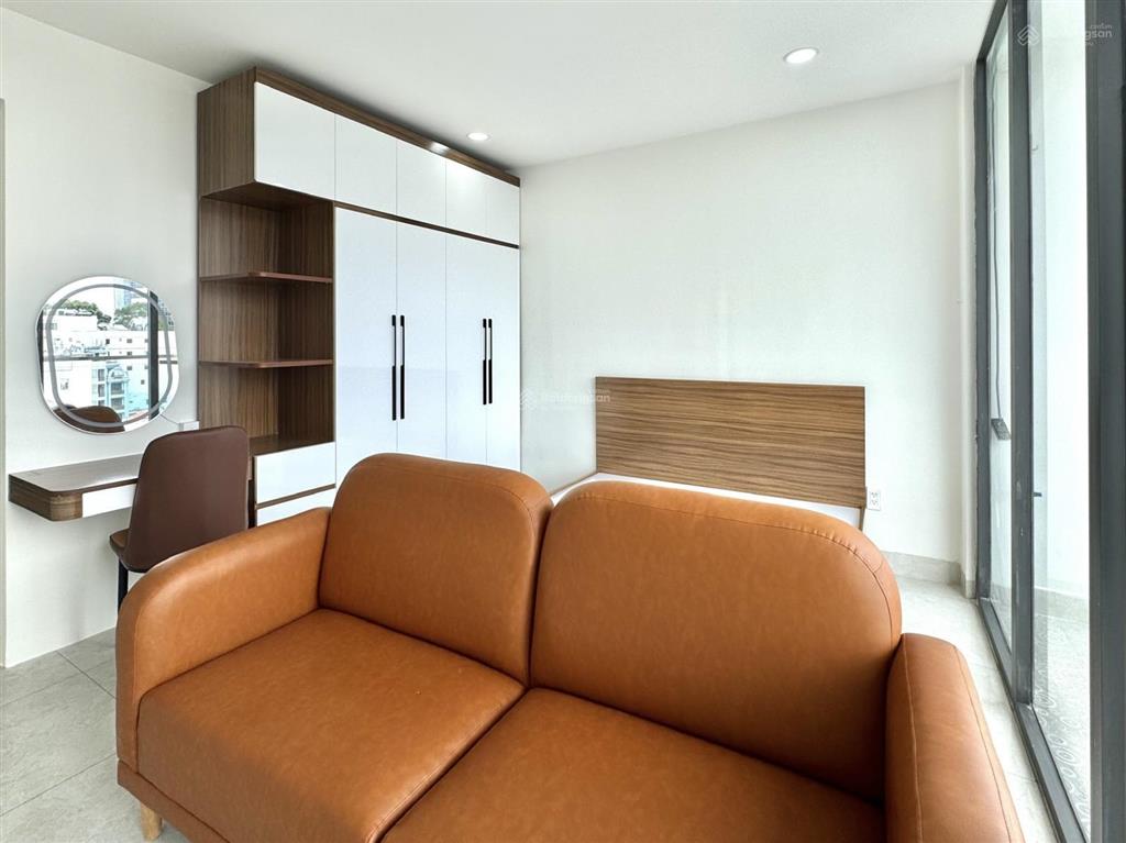 Khai trương căn hộ 2 phòng ngủ đầy đủ nội thất ban công thoáng nguyễn thông quận 3 gần ga sài gòn