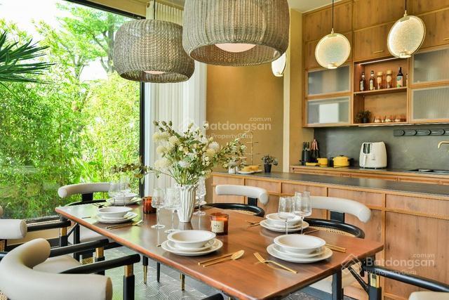 Bán dinh thự rẻ quạt có vườn to