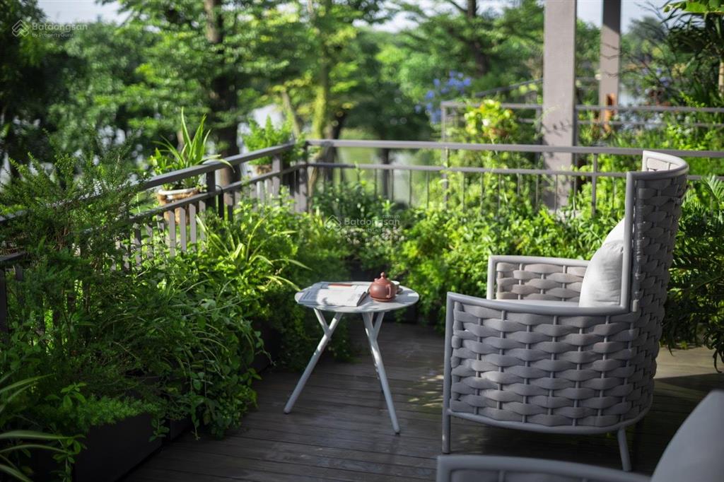Bán dinh thự vườn có tầng hầm trải nghiệm