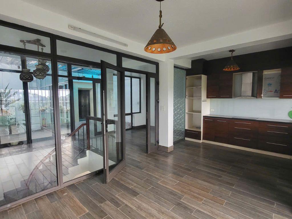 Hiếm! Bán gấp liền kề 131m2 kdt Bảo Sơn, mặt Lê Trọng Tấn, hoàn thiện TM, giá chỉ 340 tr/m2