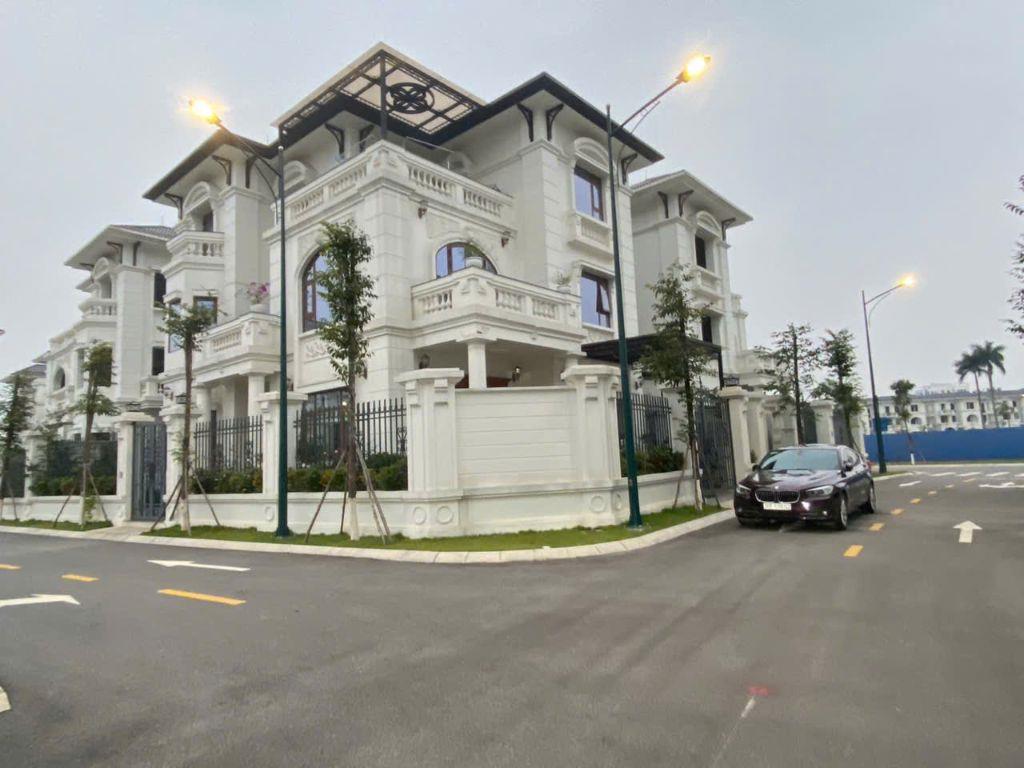 Hiếm! Bán biệt thự góc 330m2 kdt Vườn Cam, view vườn hoa cực đẹp, giá 15x tr/m2