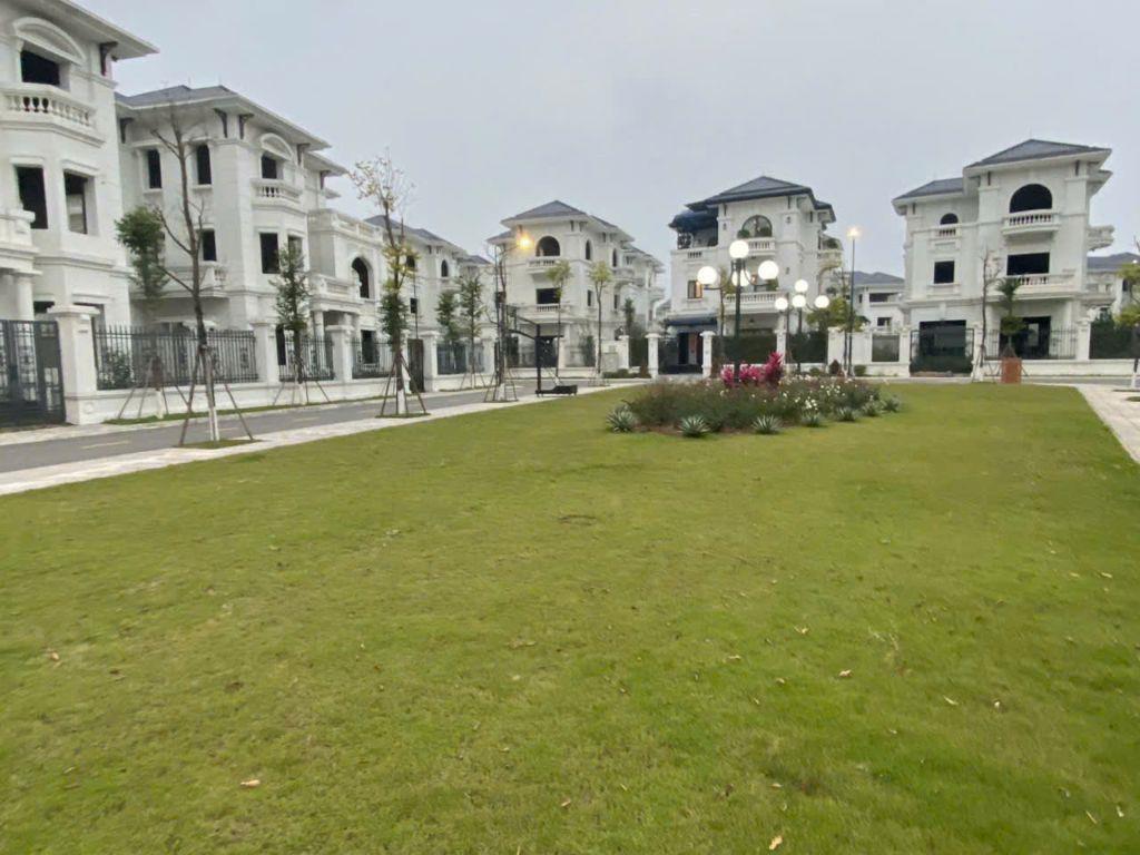 Hiếm! Bán biệt thự góc 330m2 kdt Vườn Cam, view vườn hoa cực đẹp, giá 15x tr/m2