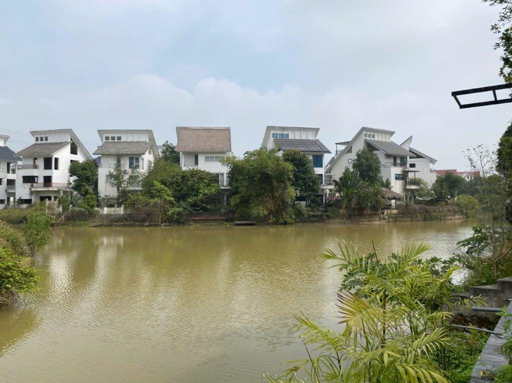 Bán gấp biệt thự mặt hồ KĐT New House City, DT 350m2 cực đẹp, giá siêu rẻ chỉ 75tr/m2