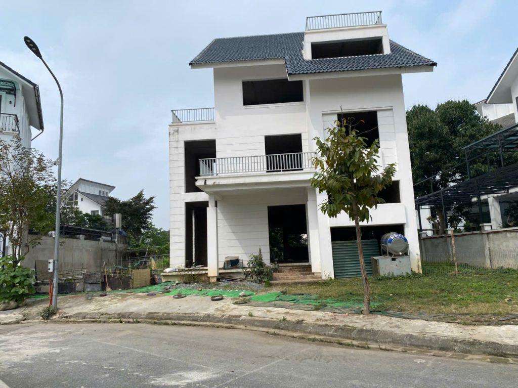 Bán gấp biệt thự mặt hồ KĐT New House City, DT 350m2 cực đẹp, giá siêu rẻ chỉ 75tr/m2