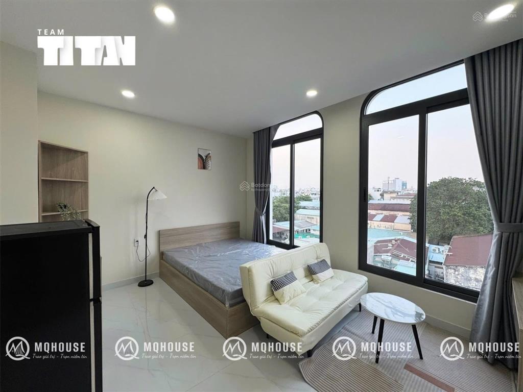 Studio mới 100%  thang máy  máy giặt  mặt tiền  bthạnh ngay học viện cán bộ  full tiện ích