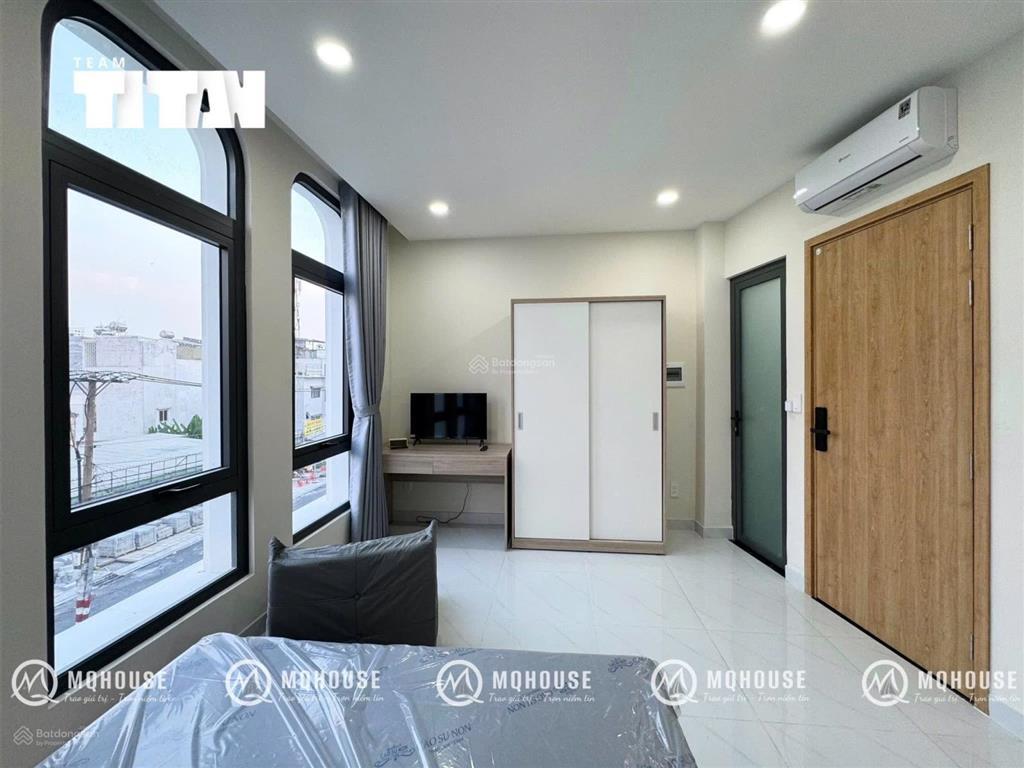 Studio mới 100%  thang máy  máy giặt  mặt tiền  bthạnh ngay học viện cán bộ  full tiện ích