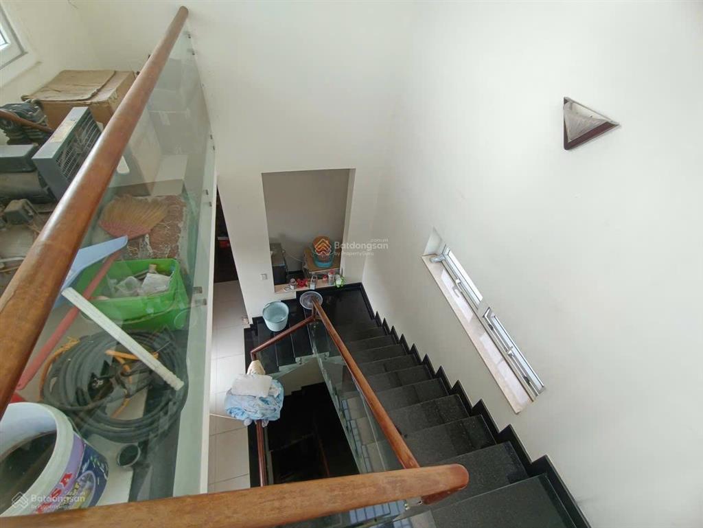 Bán gấp nhà 1 trệt 2 lầu mặt tiền nguyễn thành phương phường trấn biên vị trí đẹp ở và kinh doanh