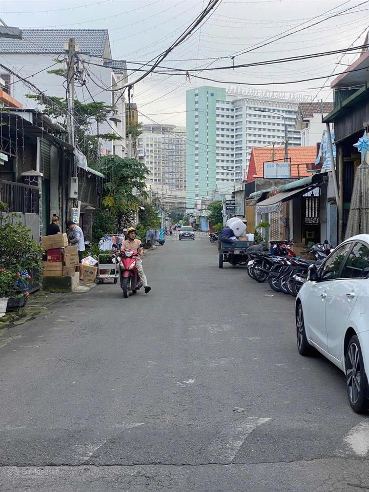 Cần bán gấp lô đất tam hiệp vị trí đẹp cách bện viện đồng nai chỉ 300m đường trước đất 7m thông