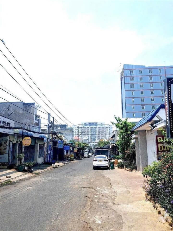 Cần bán gấp lô đất tam hiệp vị trí đẹp cách bện viện đồng nai chỉ 300m đường trước đất 7m thông