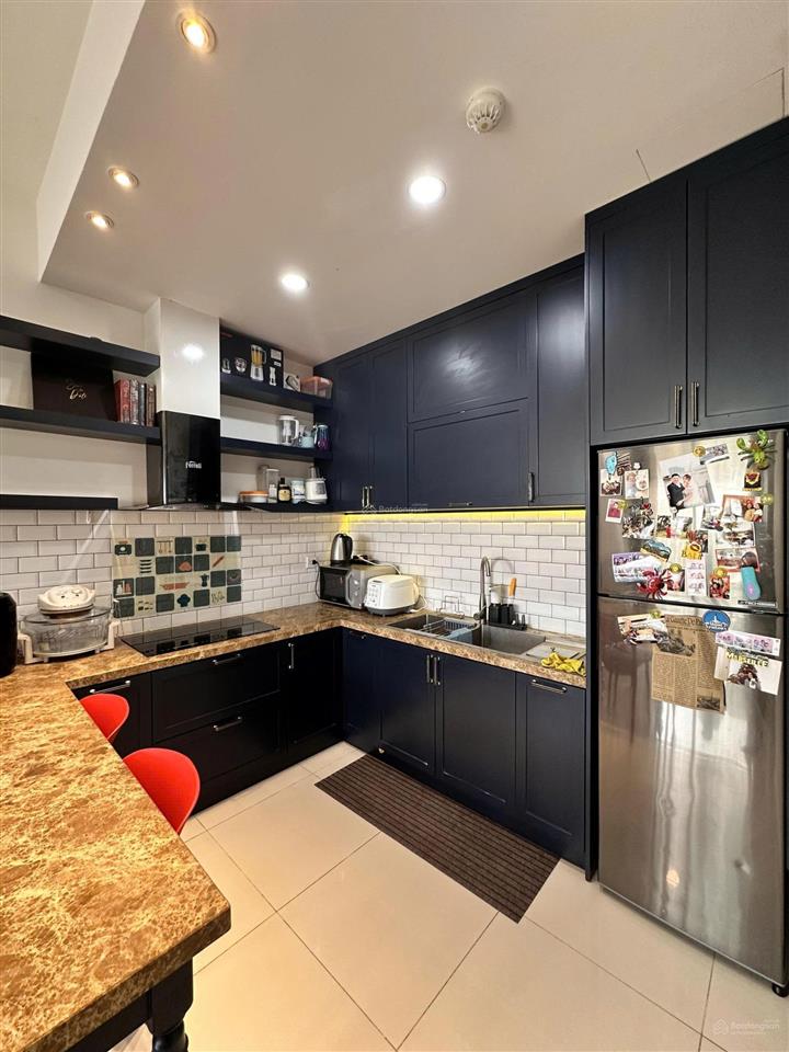 Chuyển nhượng giá 6.6 tỷ căn 2pn 73m2 có sổ sẵn the sun avenue
