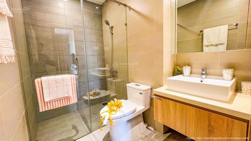 Nhỉnh 4 tỷ, căn hộ bên sông dt 70m2, 2pn, 2wc, view sông cực đẹp, kề phú mỹ hưng, của nam long