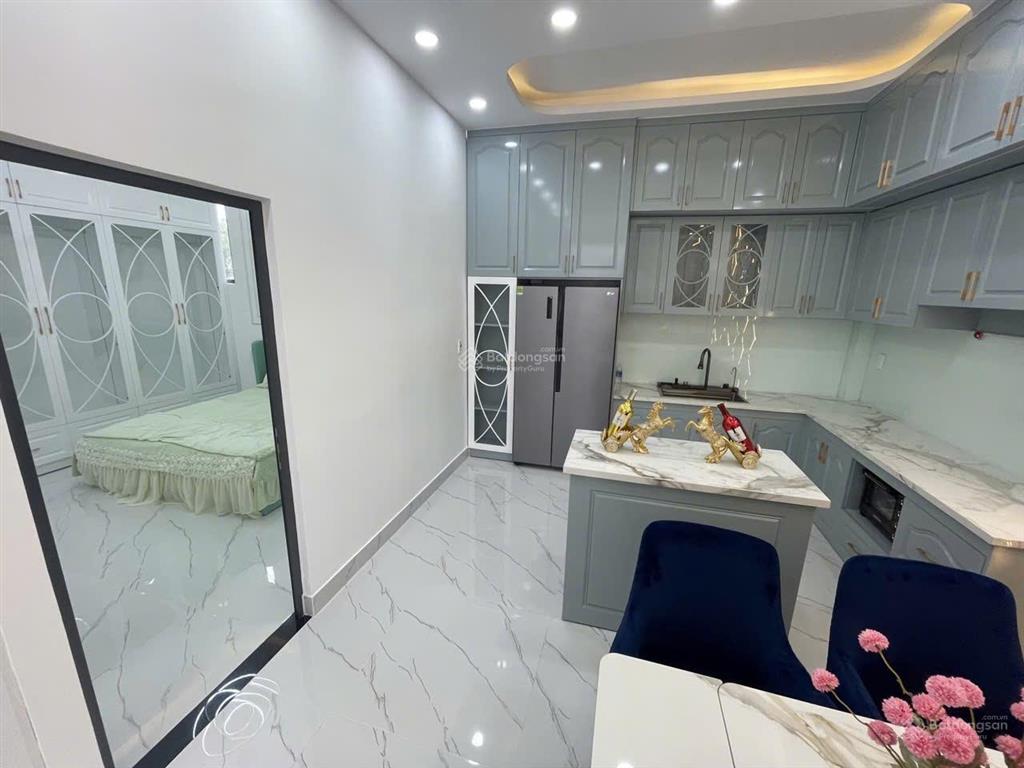 Hàng xóm ca sĩ quang dũng hẻm ôtô huỳnh văn bánh, phú nhuận 4x17 5lầu, kinh doanh tốt, 17 tỷ