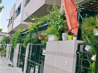 Cho thuê nhà mới chưa qua sử dụng khu cát tường j home gần ngã tư bình chuẩn giá 6.5 tr/tháng