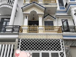 Cho thuê nhà cao cấp 1 trệt 2 lầu gần ngã tư miếu ông cù, 3 phòng ngủ, giá 10 triệu/tháng