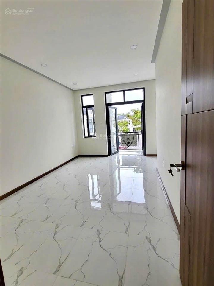 Cho thuê nhà kdc cao cấp tân phước khánh 2 phòng ngủ giá 7.5 tr/tháng