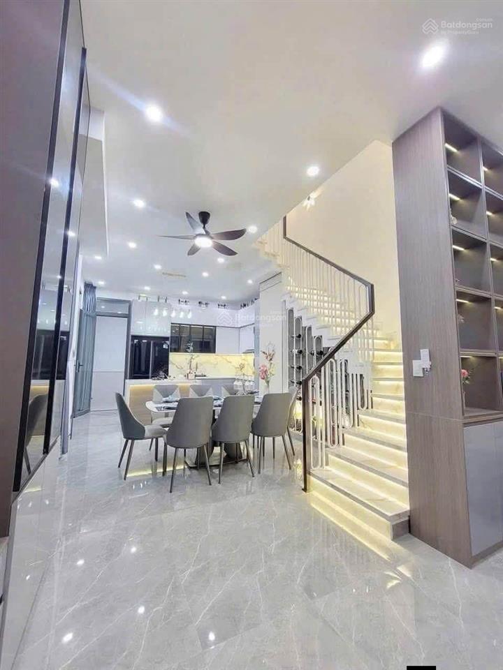 Cho thuê nhà góc 2 mặt tiền kdc cao cấp bình chuẩn giá 15 tr/tháng