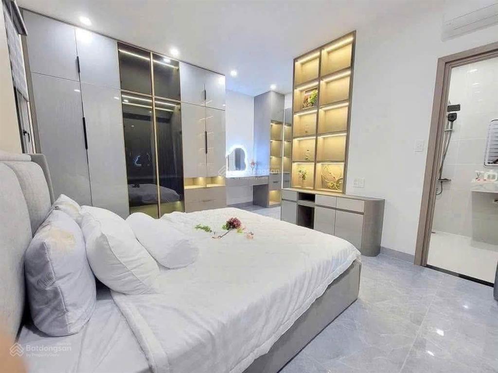 Cho thuê nhà góc 2 mặt tiền kdc cao cấp bình chuẩn giá 15 tr/tháng