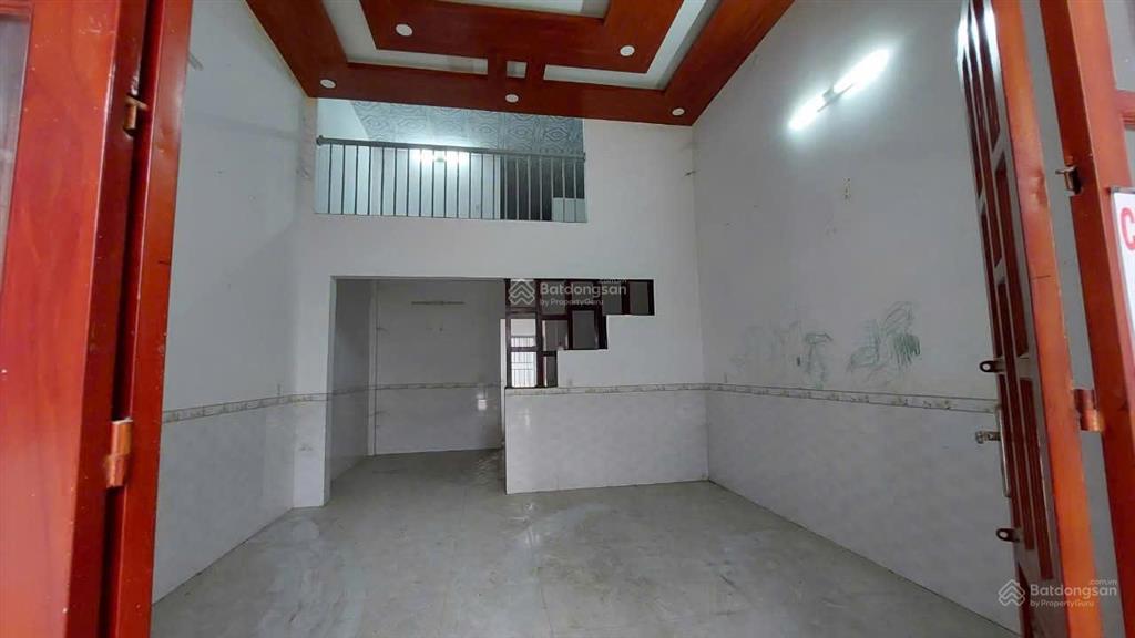 Cho thuê nhà nguyên căn đường bình chuẩn 34 diện tích 220m2 có 2 phòng ngủ giá 6 tr/tháng