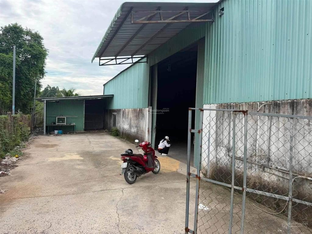 Cho thuê 1.200m2 có 950m2 xưởng tân vĩnh hiệp, bình điện 160kwa, pccc vách tường giá 55 tr/tháng