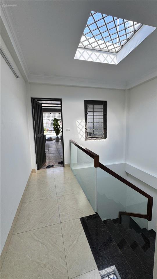 Bán nhà riêng view đẹp tại nguyễn sơn, long biên, hà nội, 15 tỷ, 50 m2,oto vào nhà , cạnh đoàn bay.