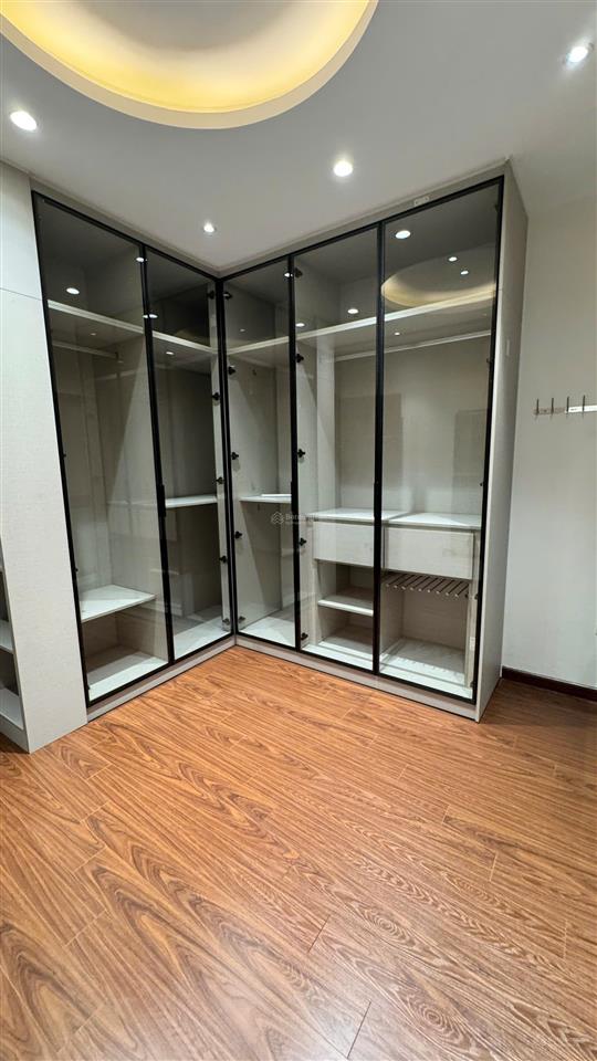 Bán nhà riêng view đẹp tại nguyễn sơn, long biên, hà nội, 15 tỷ, 50 m2,oto vào nhà , cạnh đoàn bay.