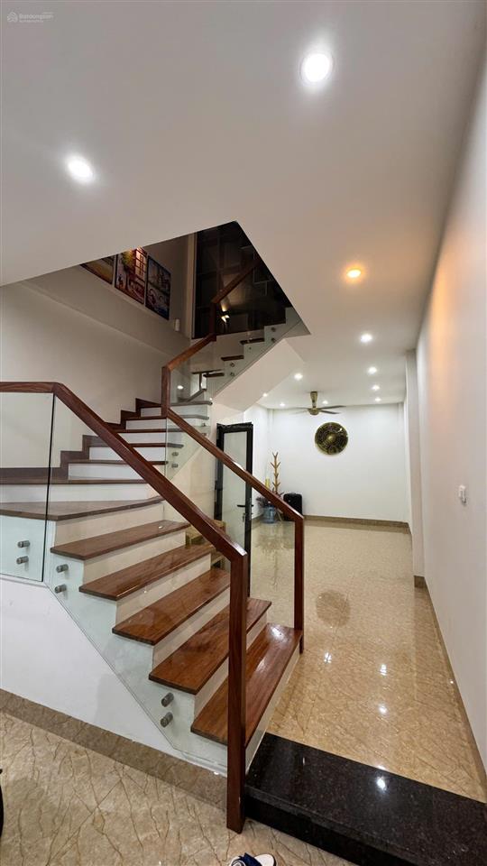 Bán nhà riêng view đẹp tại nguyễn sơn, long biên, hà nội, 15 tỷ, 50 m2,oto vào nhà , cạnh đoàn bay.