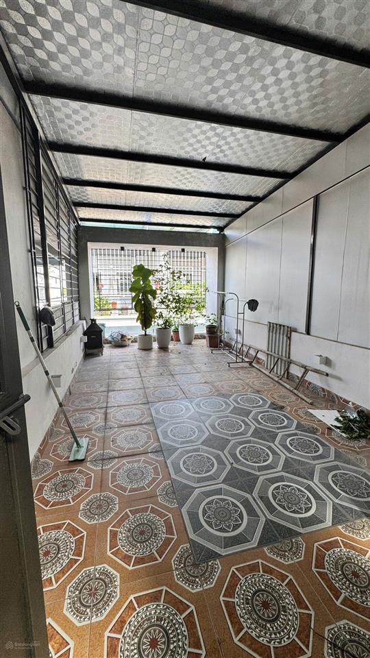 Bán nhà riêng view đẹp tại nguyễn sơn, long biên, hà nội, 15 tỷ, 50 m2,oto vào nhà , cạnh đoàn bay.