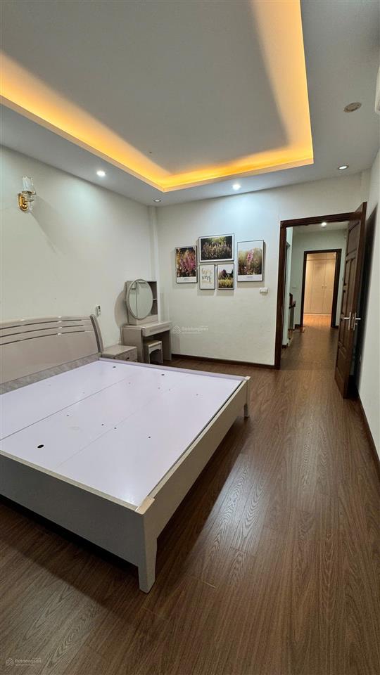 Bán nhà riêng view đẹp tại nguyễn sơn, long biên, hà nội, 15 tỷ, 50 m2,oto vào nhà , cạnh đoàn bay.