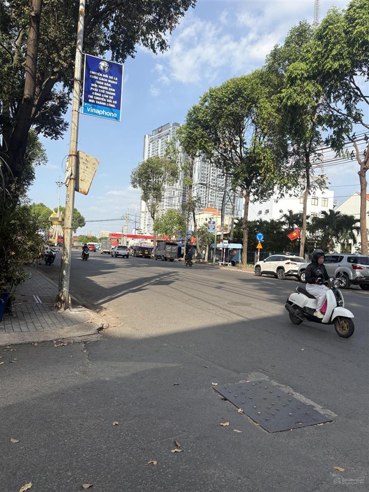 Bán gấp đất hem 198 đường 304 phường chánh nghĩa, thủ dầu một, bình dương, 5,5 tỷ, 167m2