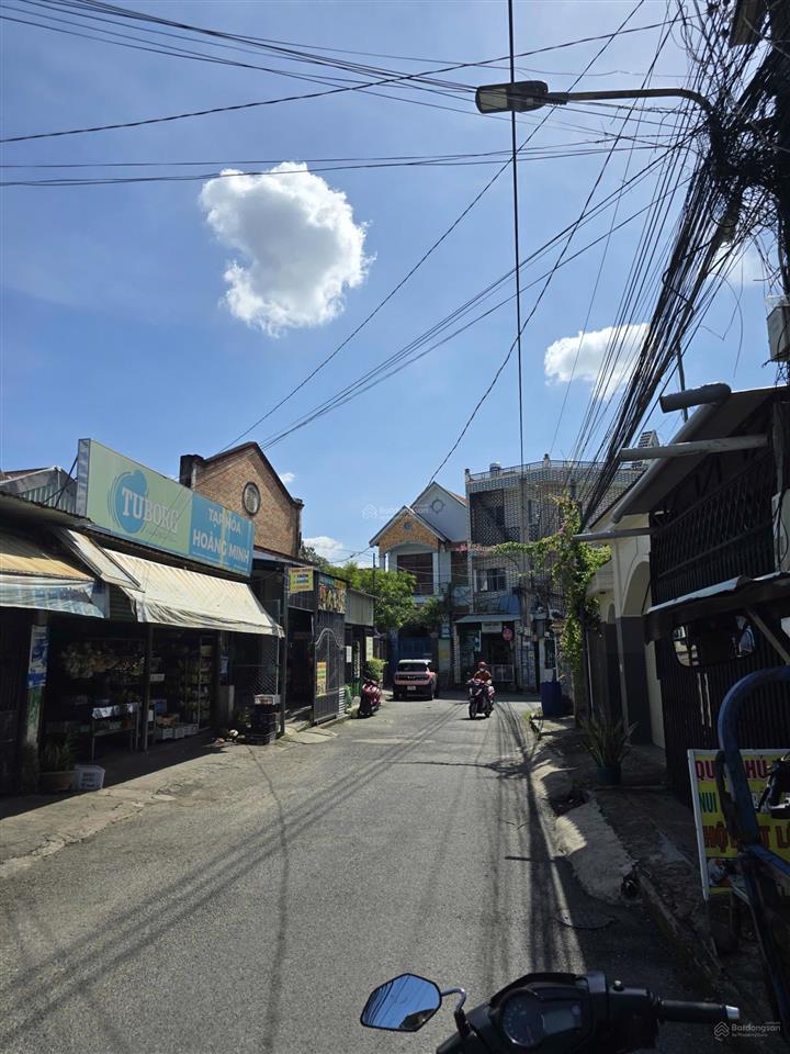 Bán gấp đất hem 198 đường 304 phường chánh nghĩa, thủ dầu một, bình dương, 5,5 tỷ, 167m2