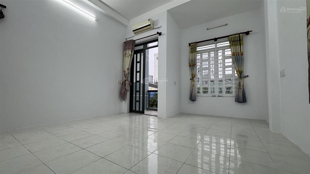 Bán nhà mtkd thông. căn góc dt 4,5x20m giá 8 tỷ tl