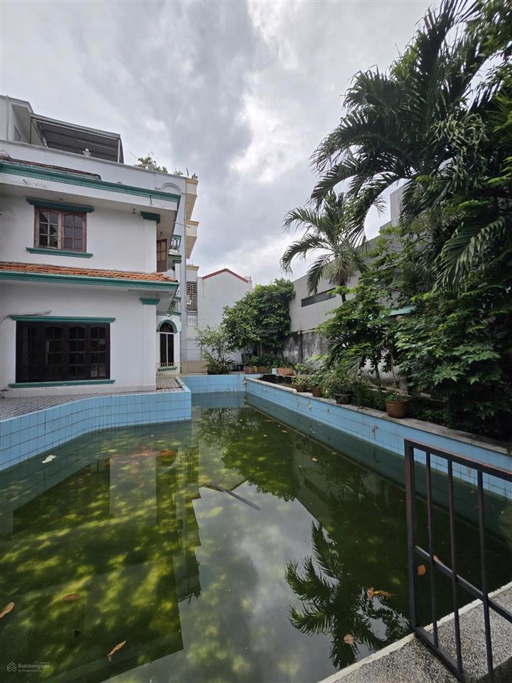 Hạ giá bán nhanh bt vườn. diện tích 1200m2 full thổ cư. đường to. nay giảm (mười tỷ) để bán nhanh