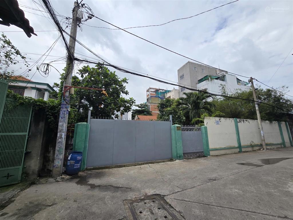 Hạ giá bán nhanh bt vườn. diện tích 1200m2 full thổ cư. đường to. nay giảm (mười tỷ) để bán nhanh