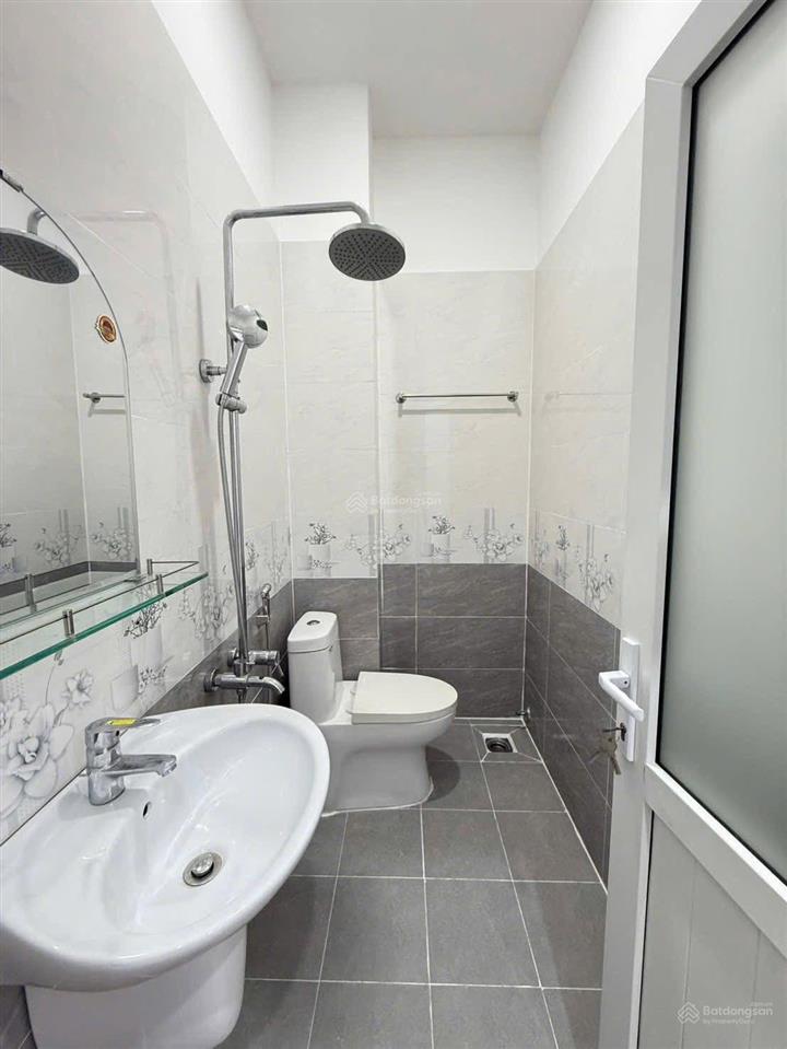 Nhà đẹp vị trí đẹp. 5,7 tỷ 64m²