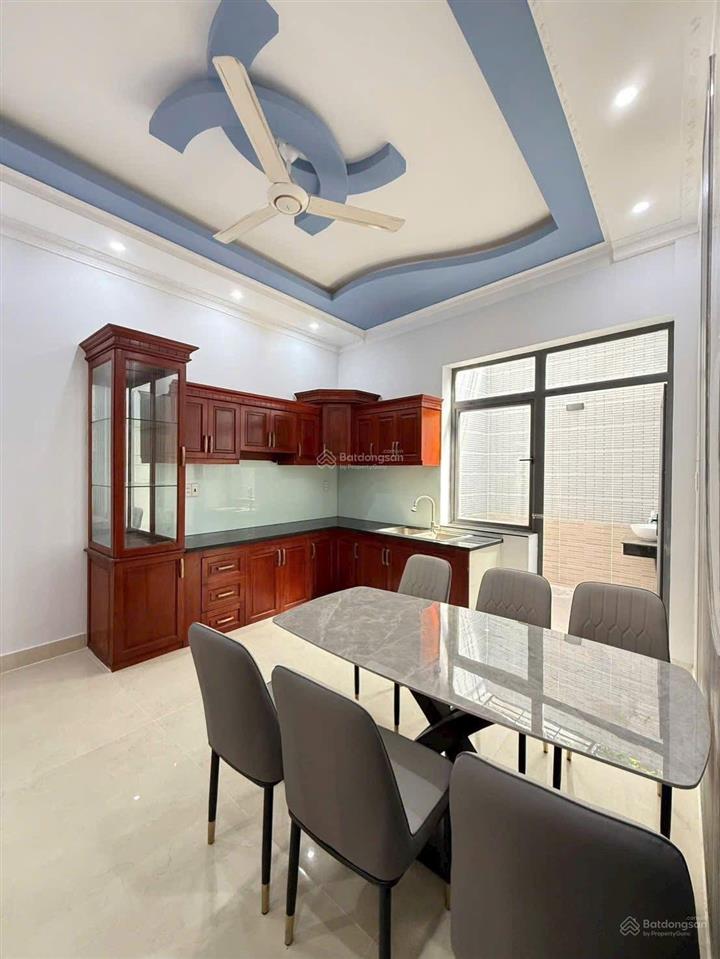 Nhà đẹp vị trí đẹp. 5,7 tỷ 64m²