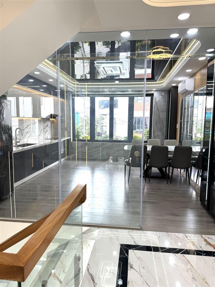 Cực vip! nhanh mới kịp, 5x18m, đường 10m giá 6,7 tỷ bán nhanh