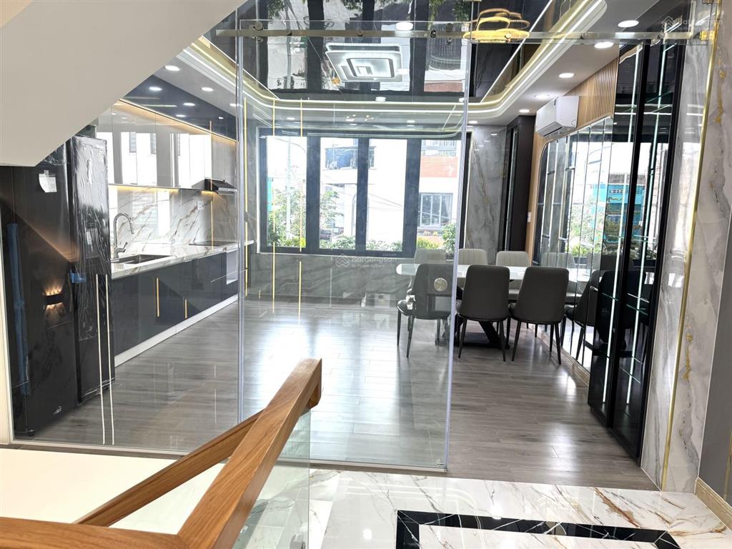 Cực vip! nhanh mới kịp, 5x18m, đường 10m giá 6,7 tỷ bán nhanh