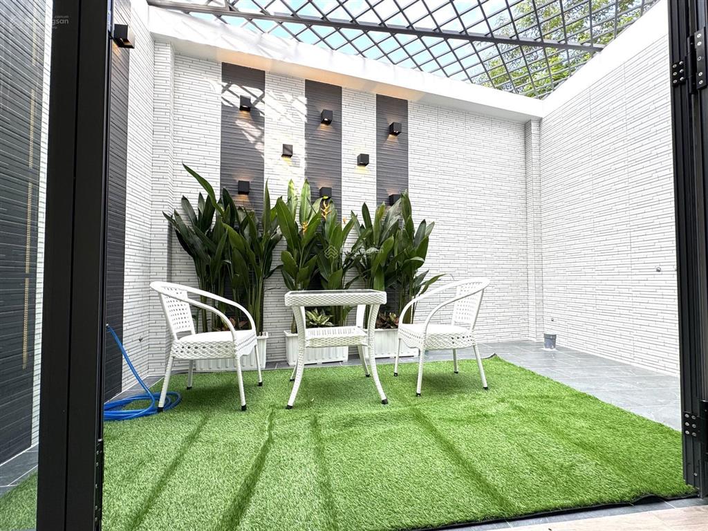 Cực vip! nhanh mới kịp, 5x18m, đường 10m giá 6,7 tỷ bán nhanh