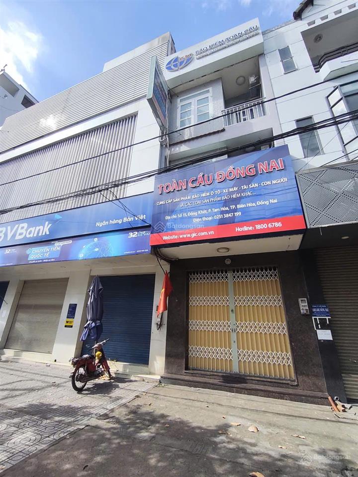 Chính chủ cần bán nhà 3 tầng mặt tiền đường đồng khởi cách bv biên hòa 50mét giá 16 tỷ có tl