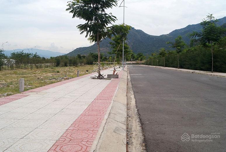 Chính chủ đi nước ngoài cần bán gấp golden bay 1 gần công viên giá rẻ nhất thị trường