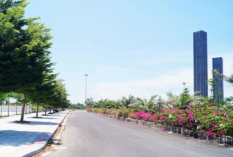 Chính chủ đi nước ngoài cần bán gấp golden bay 1 gần công viên giá rẻ nhất thị trường