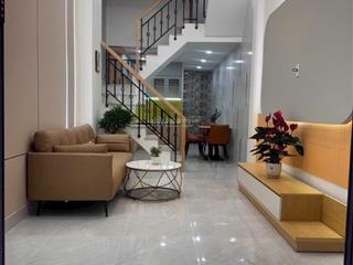 Chủ nhà đi nước ngoài gửi bán căn nhà 3 sẹc mới xây xong tại đường phan anh bình tân giá tốt có tl